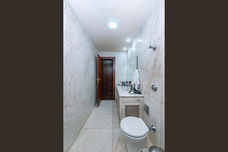 Apartamento à venda com 265m², 4 quartos e 2 vagasBanheiro Social