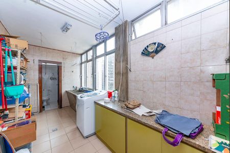 Apartamento à venda com 265m², 4 quartos e 2 vagasÁrea de Serviço