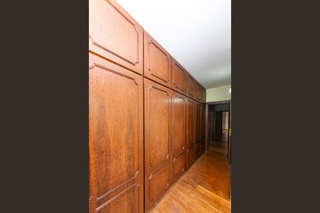 Apartamento à venda com 265m², 4 quartos e 2 vagasSuíte