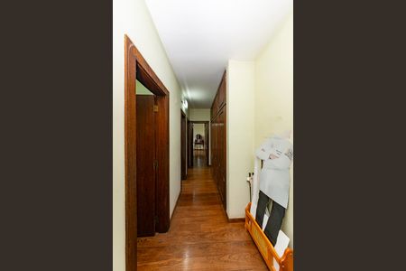 Apartamento à venda com 265m², 4 quartos e 2 vagasCorredor