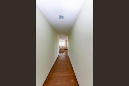 Apartamento à venda com 265m², 4 quartos e 2 vagasCorredor