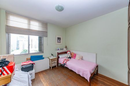 Apartamento à venda com 265m², 4 quartos e 2 vagasQuarto 2