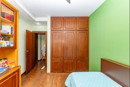 Apartamento à venda com 265m², 4 quartos e 2 vagasQuarto 2