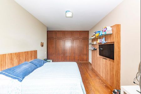 Apartamento à venda com 265m², 4 quartos e 2 vagasQuarto 4