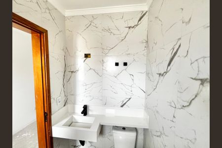 Casa para alugar com 135m², 2 quartos e 4 vagasBanheiro da Suíte 1