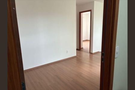 Sala de apartamento para alugar com 2 quartos, 40m² em Jardim Alvorada, Nova Iguaçu