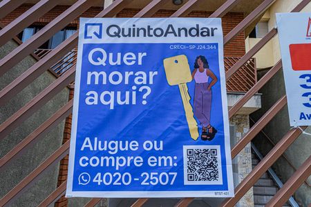 Casa à venda com 170m², 3 quartos e 3 vagas Casa à venda com 170m², 3 quartos e 3 vagasPlaca