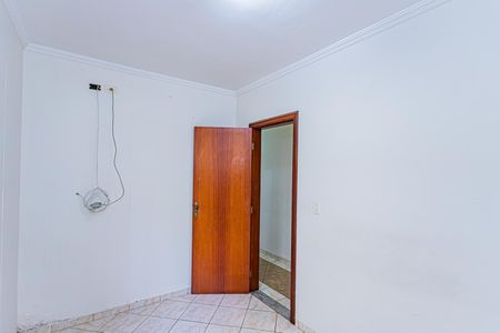 Casa à venda com 170m², 3 quartos e 3 vagas Casa à venda com 170m², 3 quartos e 3 vagasQuarto 2