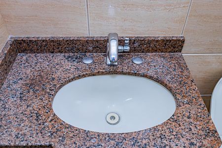 Casa à venda com 170m², 3 quartos e 3 vagas Casa à venda com 170m², 3 quartos e 3 vagasBanheiro