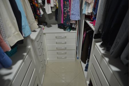 Apartamento à venda com 146m², 3 quartos e 3 vagasCloset da suíte