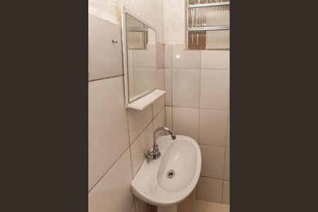 Banheiro de casa para alugar com 1 quarto, 60m² em Sítio do Piqueri, São Paulo