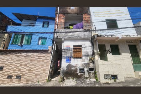 Casa para alugar com 48m², 2 quartos e sem vagaFachada 