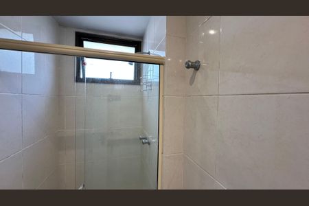 Apartamento para alugar com 198m², 3 quartos e 3 vagasBanheiro do Quarto 2