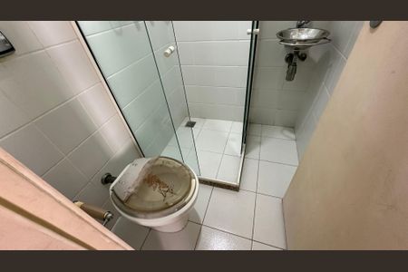 Apartamento para alugar com 198m², 3 quartos e 3 vagasBanheiro de serviço