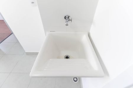 Sala - Cozinha de apartamento para alugar com 1 quarto, 34m² em Vila Carmosina, São Paulo