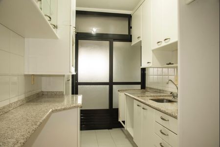 Apartamento à venda com 94m², 3 quartos e 2 vagasCozinha