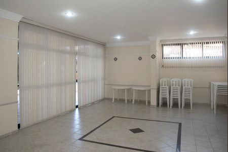 Apartamento à venda com 94m², 3 quartos e 2 vagas Apartamento à venda com 94m², 3 quartos e 2 vagasÁrea comum - Salão de festas