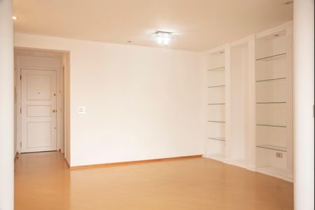 Apartamento à venda com 94m², 3 quartos e 2 vagasSala