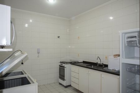 Apartamento à venda com 94m², 3 quartos e 2 vagas Apartamento à venda com 94m², 3 quartos e 2 vagasÁrea comum - Salão de festas