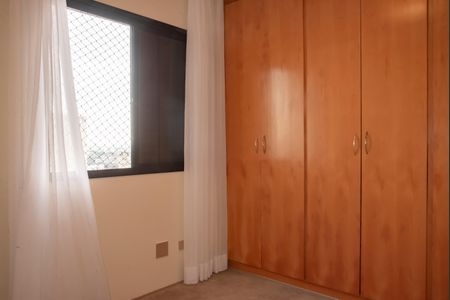 Apartamento à venda com 94m², 3 quartos e 2 vagasQuarto 2