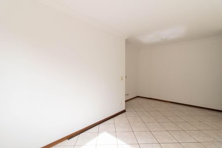 Sala de apartamento para alugar com 2 quartos, 56m² em Jardim Cocaia, Guarulhos