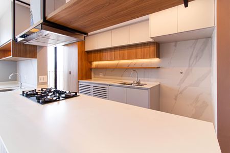 Cozinha de apartamento para alugar com 2 quartos, 115m² em Jardim Vera Cruz, São Paulo