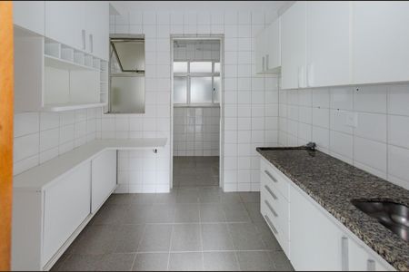 Apartamento para alugar com 70m², 2 quartos e 2 vagasCozinha