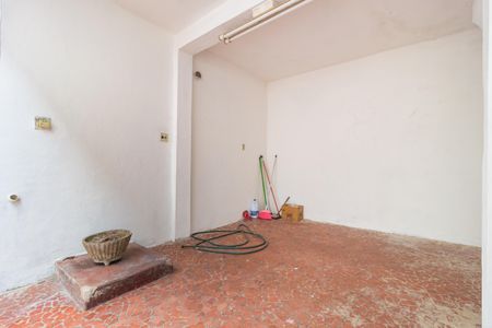 Casa de condomínio à venda com 102m², 2 quartos e 2 vagasQuintal