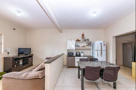 Casa para alugar com 1000m², 3 quartos e 7 vagasSala