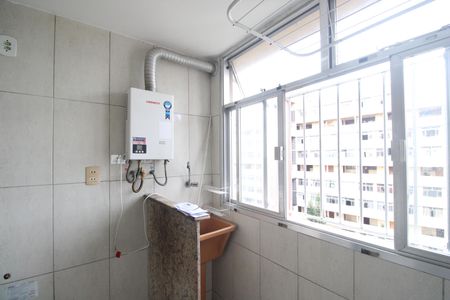 Apartamento para alugar com 62m², 2 quartos e 1 vagaÁrea de serviço 