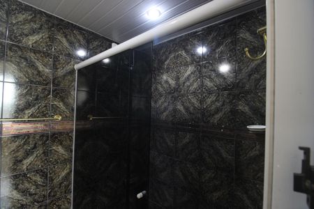 Apartamento para alugar com 62m², 2 quartos e 1 vagaBanheiro da suíte 