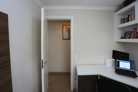Apartamento à venda com 72m², 3 quartos e 2 vagas Apartamento à venda com 72m², 3 quartos e 2 vagasescritório