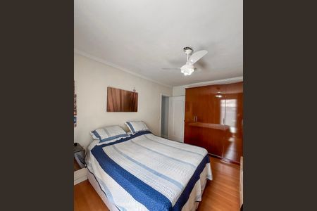 Casa à venda com 204m², 3 quartos e 4 vagas Casa à venda com 204m², 3 quartos e 4 vagasQuarto 1