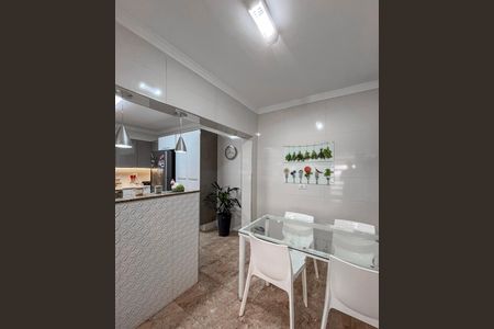 Casa à venda com 204m², 3 quartos e 4 vagas Casa à venda com 204m², 3 quartos e 4 vagasCozinha