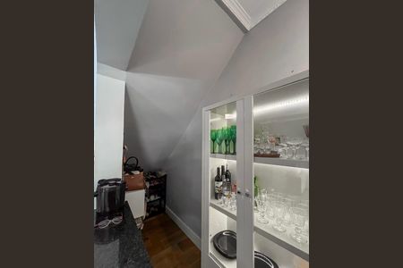 Casa à venda com 204m², 3 quartos e 4 vagas Casa à venda com 204m², 3 quartos e 4 vagasSala