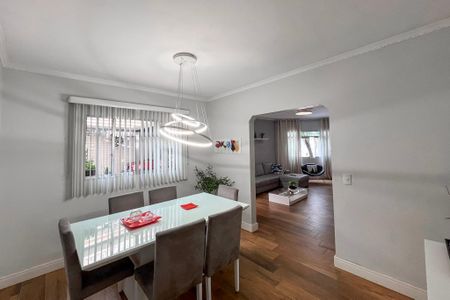 Casa à venda com 204m², 3 quartos e 4 vagas Casa à venda com 204m², 3 quartos e 4 vagasSala de Jantar