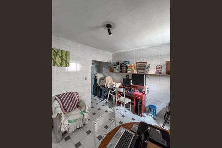 Casa à venda com 204m², 3 quartos e 4 vagas Casa à venda com 204m², 3 quartos e 4 vagasEscritório