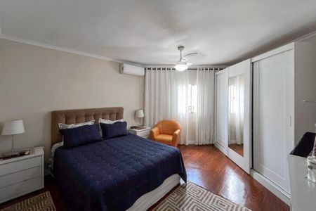 Casa à venda com 204m², 3 quartos e 4 vagas Casa à venda com 204m², 3 quartos e 4 vagasSuite