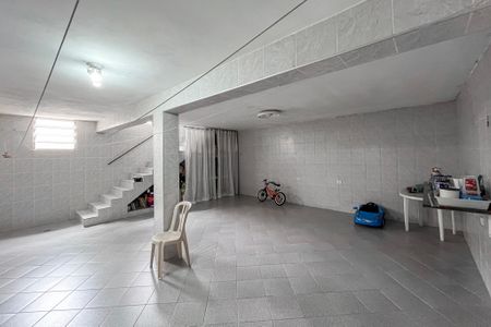 Casa à venda com 204m², 3 quartos e 4 vagas Casa à venda com 204m², 3 quartos e 4 vagasSalão de Festas