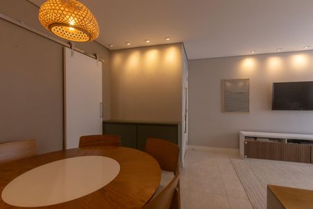 Sala de apartamento para alugar com 4 quartos, 80m² em Indianópolis, São Paulo