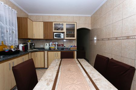 Casa à venda com 138m², 3 quartos e 2 vagas Casa à venda com 138m², 3 quartos e 2 vagasCozinha