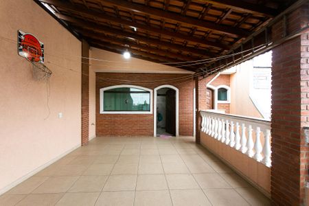 Casa à venda com 138m², 3 quartos e 2 vagas Casa à venda com 138m², 3 quartos e 2 vagasChurrasqueira