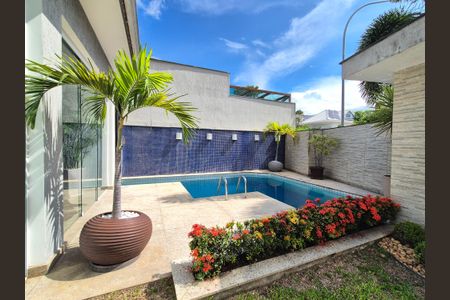 Casa de condomínio à venda com 263m², 5 quartos e 2 vagas