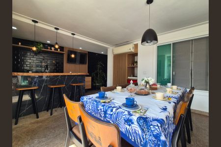 Casa de condomínio à venda com 263m², 5 quartos e 2 vagas