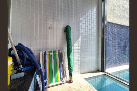 Casa de condomínio à venda com 263m², 5 quartos e 2 vagas