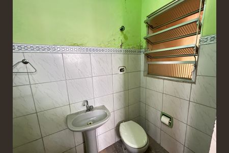 Banheiro de casa para alugar com 1 quarto, 50m² em Quintino Bocaiúva, Rio de Janeiro