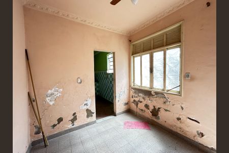 Sala de casa para alugar com 1 quarto, 50m² em Quintino Bocaiúva, Rio de Janeiro