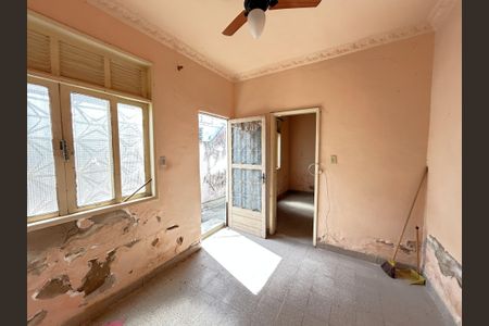 Sala de casa para alugar com 1 quarto, 50m² em Quintino Bocaiúva, Rio de Janeiro