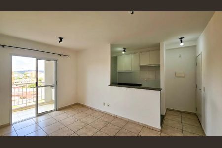 Sala de apartamento para alugar com 2 quartos, 70m² em Retiro, Jundiaí