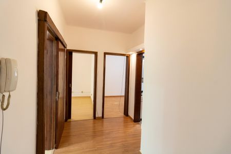 Apartamento à venda com 78m², 3 quartos e sem vagaCorredor